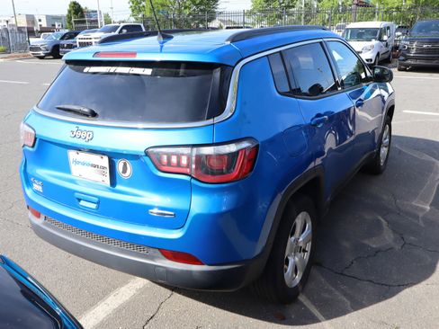 Used 2018 Jeep Compass Latitude w/ Popular Equipment Group AWD/4WD image 21