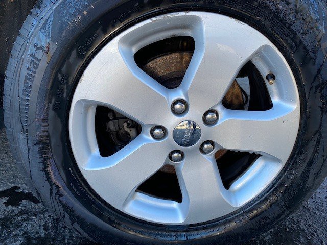 Used 2013 Jeep Grand Cherokee Laredo AWD/4WD image 22