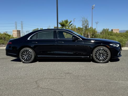 New 2025 Mercedes-Benz S 580 4MATIC Sedan image 8