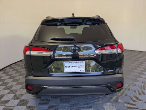 Used 2024 Toyota Corolla Cross AWD Hybrid image 6