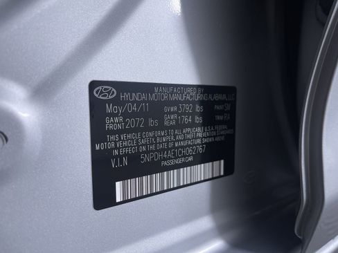 Used 2012 Hyundai Elantra GLS w/ Preferred Pkg 3 FWD image 13