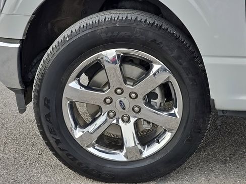 Used 2023 Ford F150 Lariat w/ Max Trailer Tow Package image 10