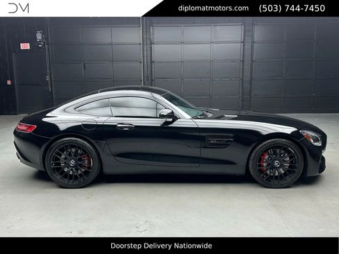 Used 2018 Mercedes-Benz AMG GT Coupe image 7