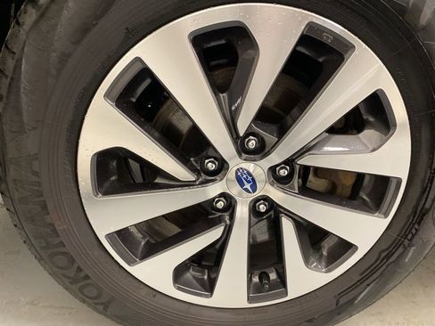 Used 2025 Subaru Outback Premium w/ Popular Package #1A image 27