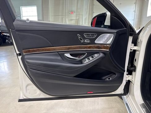 Used 2015 Mercedes-Benz S 550 4MATIC Sedan image 22
