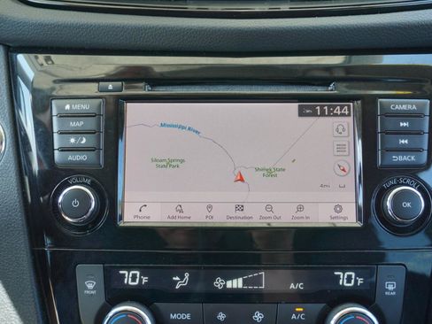 Used 2019 Nissan Rogue SL FWD image 13