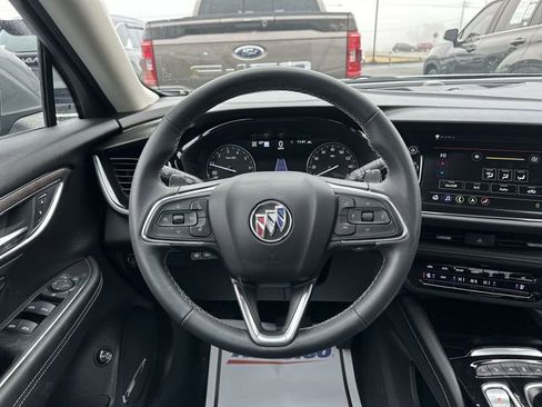 Used 2023 Buick Envision Avenir image 6
