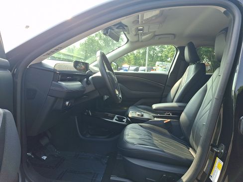Certified 2021 Ford Mustang Mach-E Select w/ Comfort/Appearance Package RWD image 14