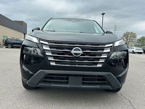 Used 2025 Nissan Rogue SV FWD image 9