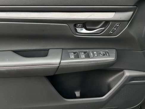 Used 2025 Honda CR-V Sport-L image 10