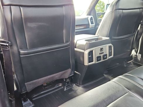 Used 2018 Ford F150 Lariat w/ Equipment Group 502A Luxury AWD/4WD image 18