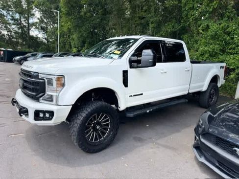 Used 2022 Ford F250 Lariat w/ Black Appearance Package AWD/4WD image 2