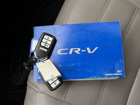 Certified 2017 Honda CR-V Touring image 36