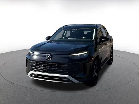 Used 2026 Volkswagen Tiguan SE AWD/4WD image 6