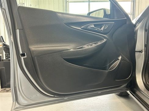 Used 2024 Chevrolet Malibu LS image 8