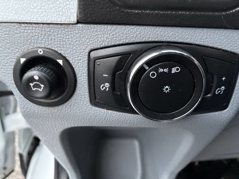 Used 2016 Ford Transit 250 130 Low Roof image 19