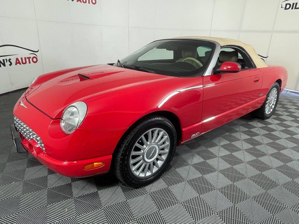 Used 2005 Ford Thunderbird RWD image 2
