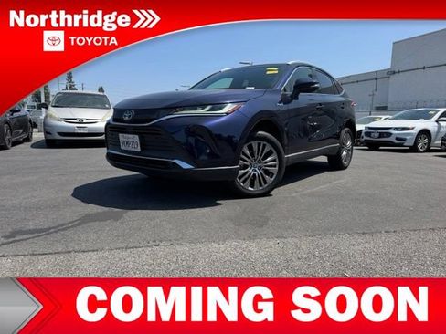 Used 2021 Toyota Venza XLE AWD/4WD image 3