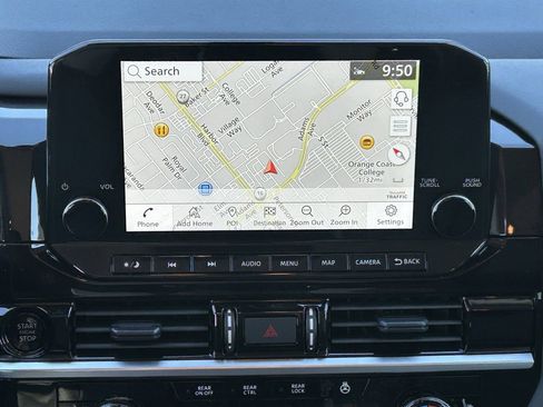 New 2025 Nissan Pathfinder SL image 13