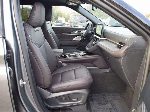 New 2026 Ford Explorer Platinum image 25