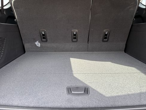 New 2026 GMC Yukon XL Elevation w/ Elevation Premium Package image 36