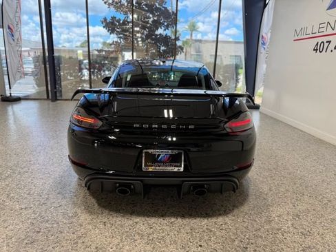 Used 2020 Porsche 718 Cayman GT4 RWD image 7