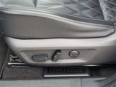 Used 2023 Nissan Rogue Platinum w/ Platinum Premium Package image 25