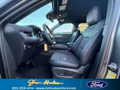 New 2026 Ford Explorer ST-Line w/ ST-Line Street Pack image 17