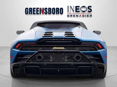 Used 2020 Lamborghini Huracan EVO RWD image 4
