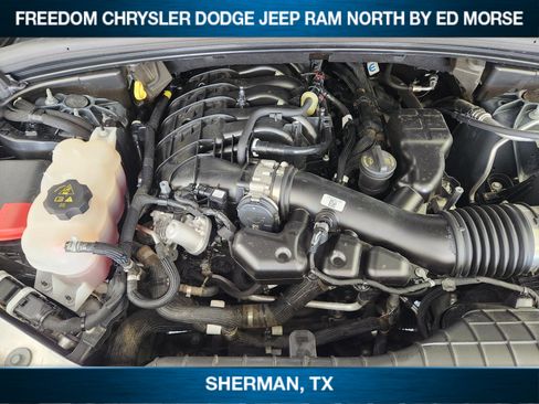 Used 2024 Jeep Grand Cherokee L Limited w/ Black Appearance Package RWD image 21