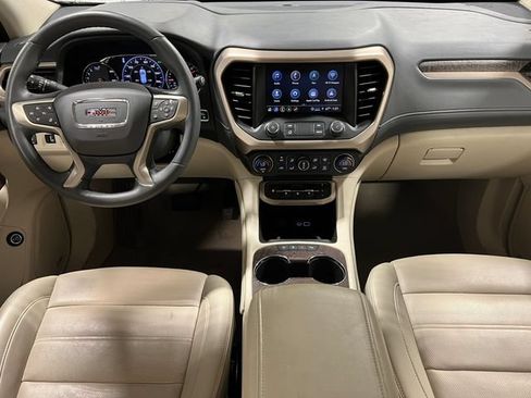 Used 2023 GMC Acadia Denali AWD/4WD image 2