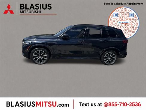 Used 2020 BMW X5 xDrive40i w/ M Sport Package AWD/4WD image 43