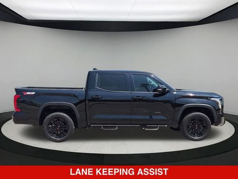 Used 2023 Toyota Tundra SR5 w/ SR5 Convenience Package AWD/4WD image 7