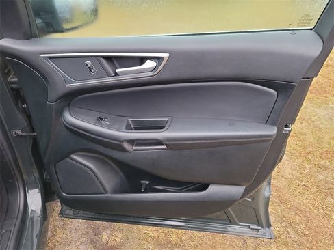 Used 2024 Ford Edge SEL image 37