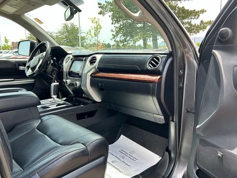 Used 2015 Toyota Tundra Limited w/ Limited Premium Package AWD/4WD image 12