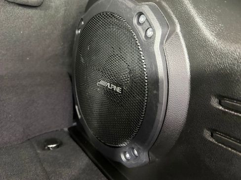 Used 2024 Jeep Wrangler Unlimited AWD/4WD image 28