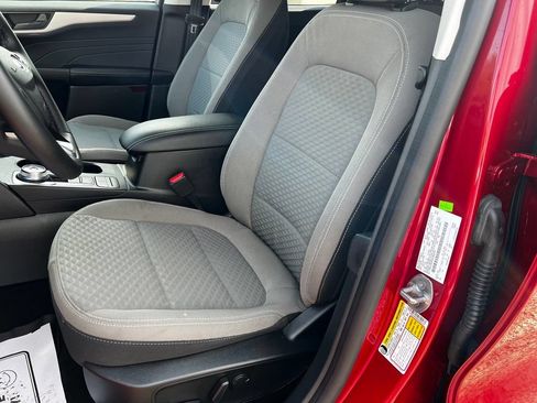 Used 2022 Ford Escape SE w/ SE Sport Appearance Package AWD/4WD image 11