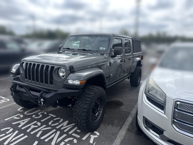 Used 2021 Jeep Gladiator Sport AWD/4WD image 1