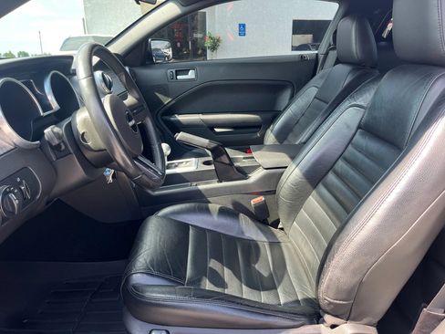 Used 2008 Ford Mustang GT RWD image 8