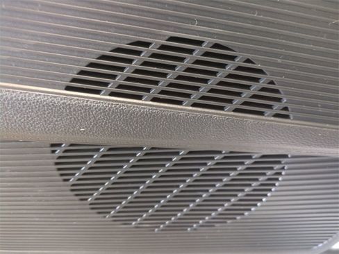 New 2026 Volkswagen Taos SE image 13