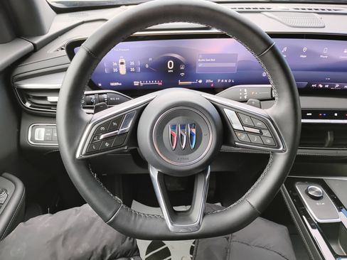 Used 2025 Buick Enclave Sport Touring image 9