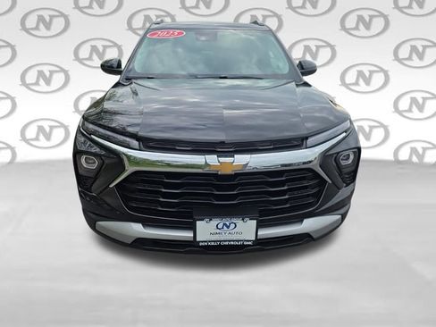 Used 2025 Chevrolet TrailBlazer LT AWD/4WD image 14