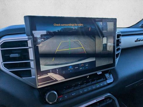 Used 2025 Toyota Tundra Limited image 15