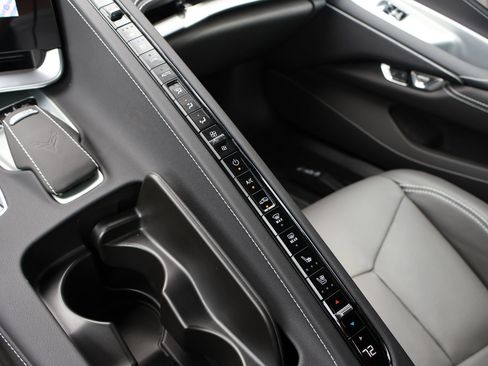 Used 2025 Chevrolet Corvette Z06 RWD image 21