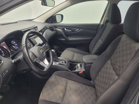 Used 2018 Nissan Rogue Sport SV w/ SV Technology Package FWD image 17