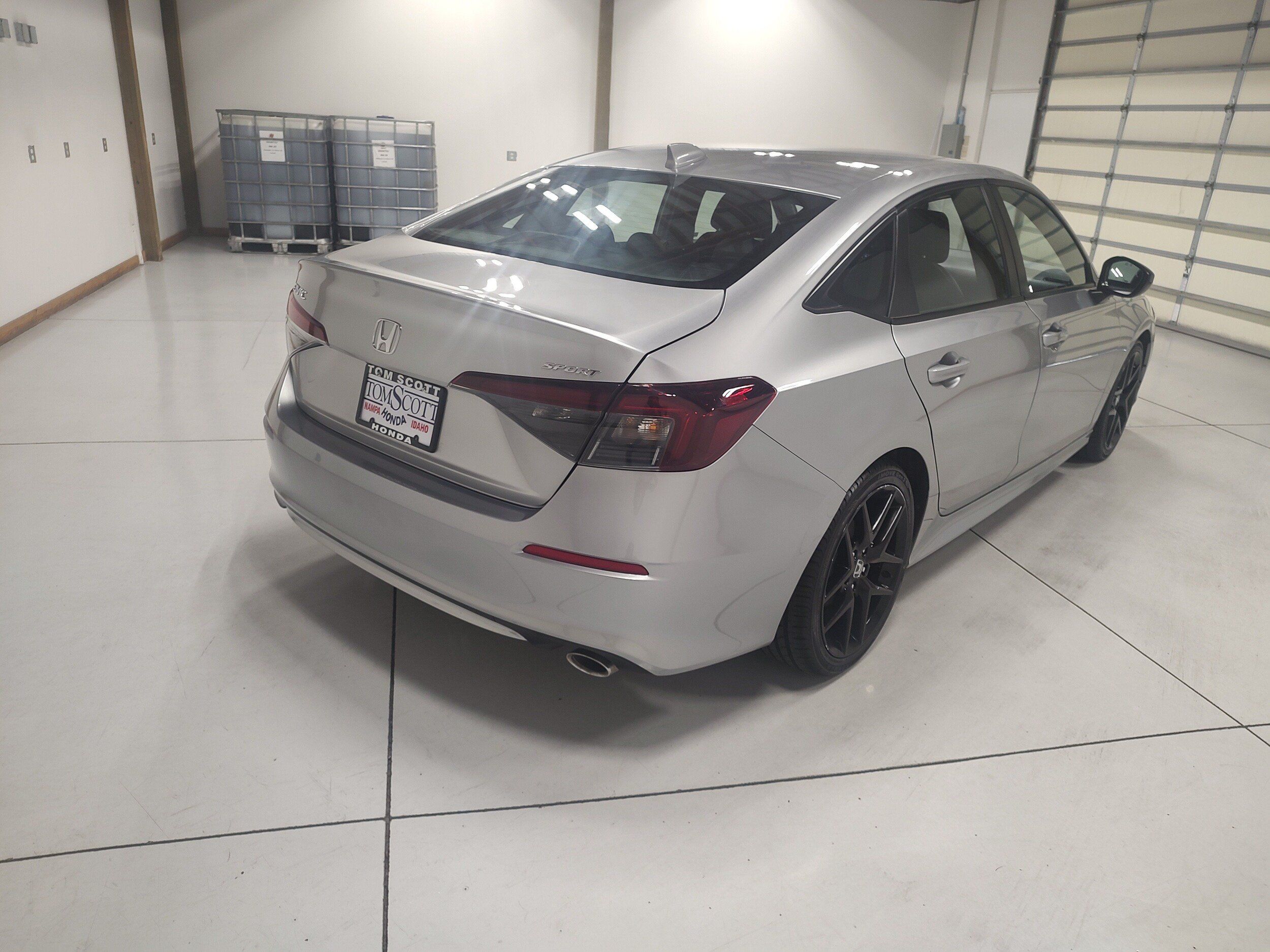 Used 2025 Honda Civic Sport image 12