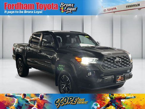 Used 2023 Toyota Tacoma TRD Sport AWD/4WD image 1
