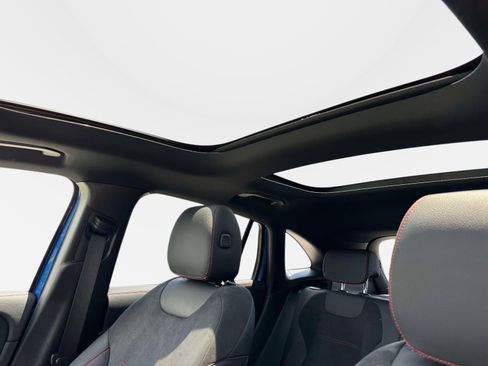 Certified 2025 Mercedes-Benz GLA 250 4MATIC image 22