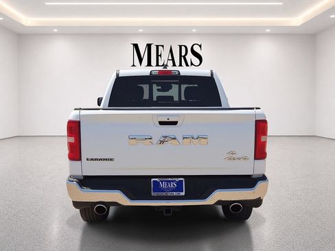 Used 2025 RAM 1500 Laramie AWD/4WD image 4