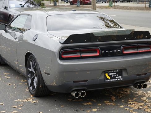 Used 2019 Dodge Challenger SXT w/ Blacktop Package image 10